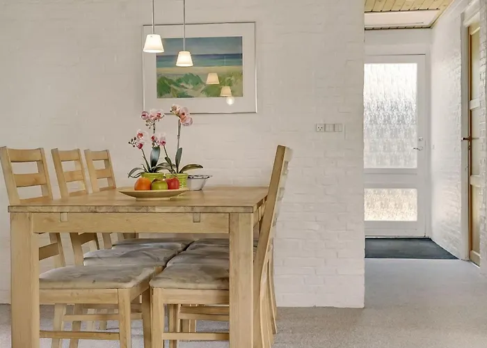 Holiday home Undine - 300m From The Sea By Interhome *